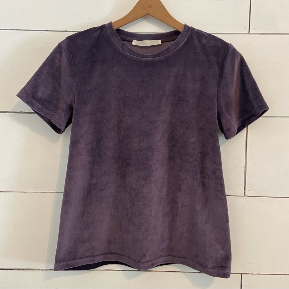 Double Zero Purple Velvet Short Sleeve Shirt. Size Small. EUC